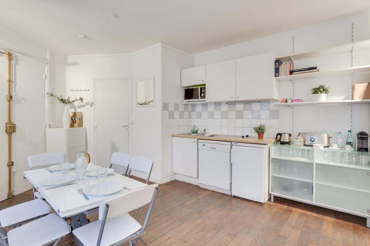 Appartamento Comfortable Flat In The Middle Of *