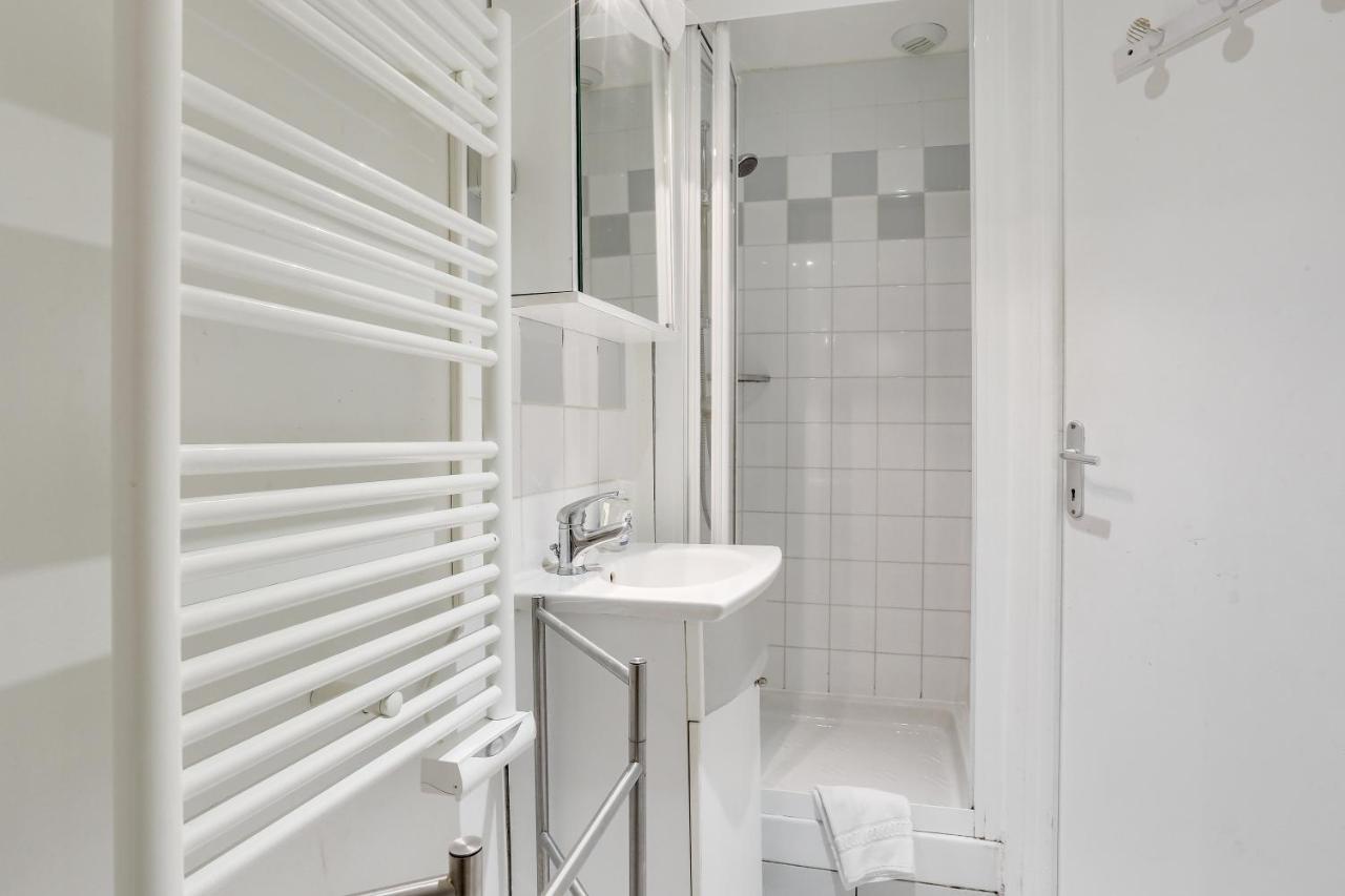 Comfortable Flat In The Middle Of Appartamento Parigi